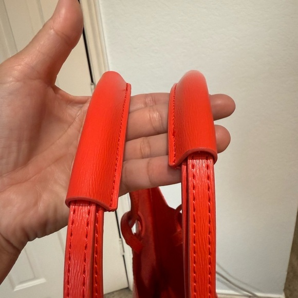 Neiman Marcus Red Leather Tote Bag with Minimalist Design - Picture 7 of 7